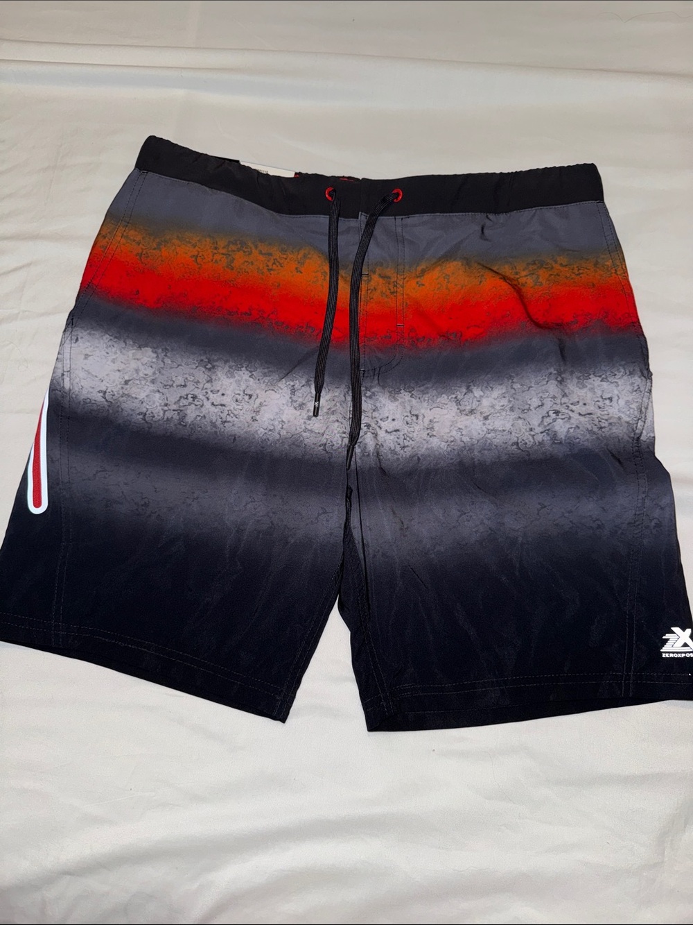 NWT ZeroXposur Men's Gradient Stripe Swim Shorts